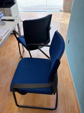 Mobiliario de oficina completo: 3mesas,6sillas y+