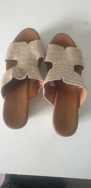 Sandalias Botticelli Beige Mujer