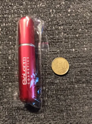 Abanico de madera con flores