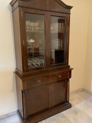 Vitrina Neoclásica Madera Noble Cristal