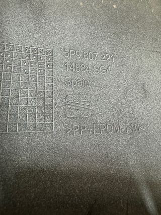 Defensa Seat Altea XENON