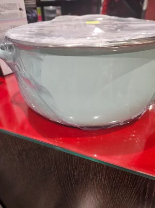 Juego de cacerolas verde menta