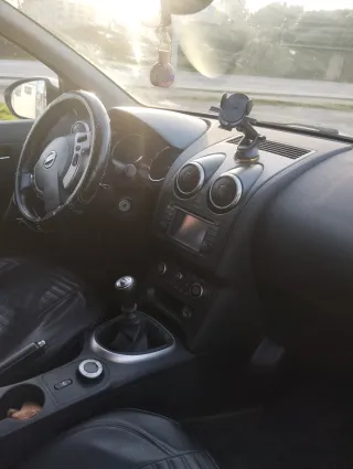 Nissan Qashqai+2 2010