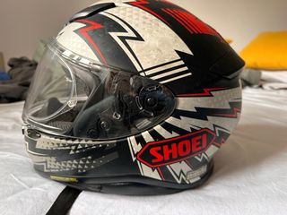 Casco Shoei NXR Negro y Rojo