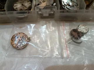 Stock movimenti orologi antichi