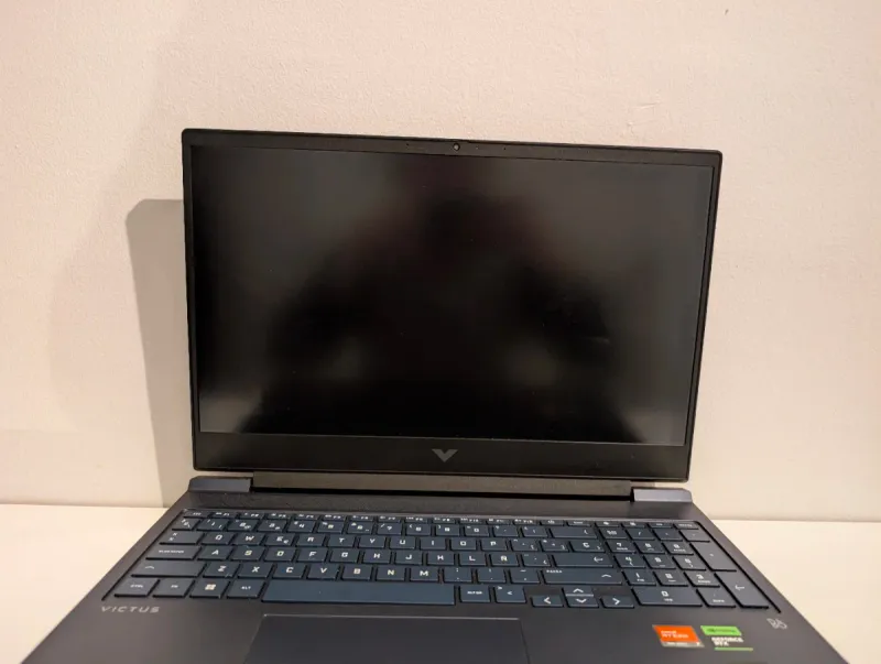 HP Victus 16 Portátil Negro
