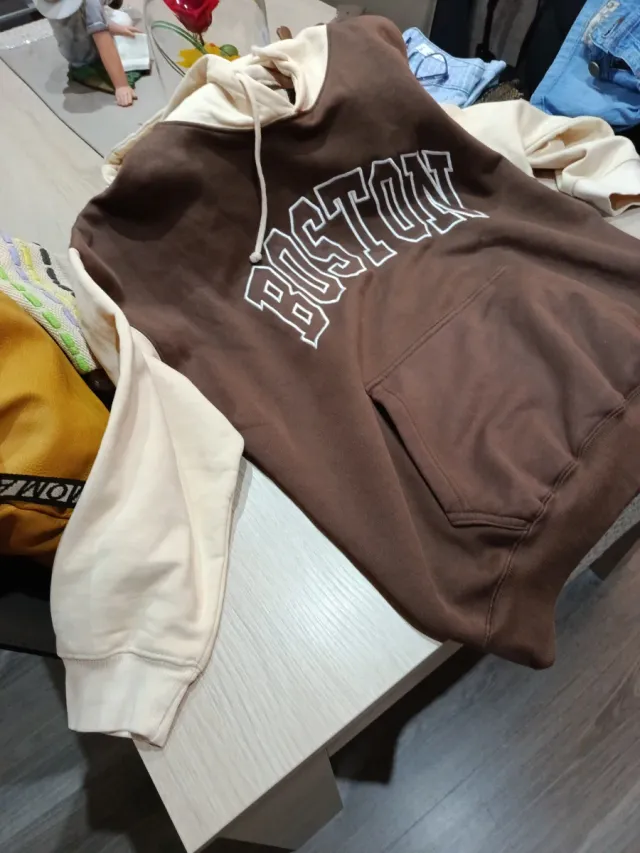 Sudadera Boston Marrón y Beige