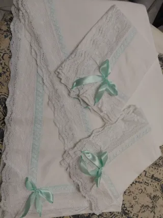 Lenzuolo matrimoniale vintage pizzo e fiocchi