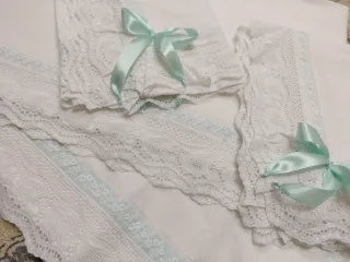 Lenzuolo matrimoniale vintage pizzo e fiocchi