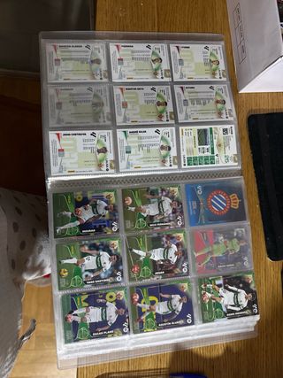 Álbum Megacracks 2025/26 Colección Oficial Panini