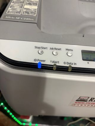 Impresora Ricoh Aficio SP C240DN con tóner nuevo