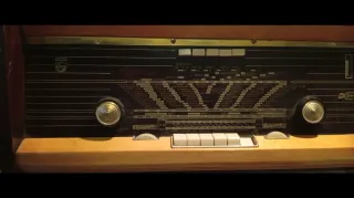 Radio Philips Vintage Marrón y Negro