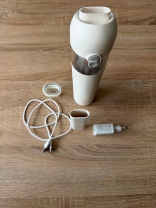 Aspirador manual Xiaomi para coche.