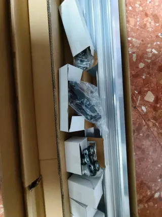 Riel metálico puertas garaje seccional