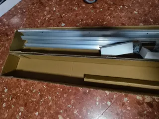 Riel metálico puertas garaje seccional