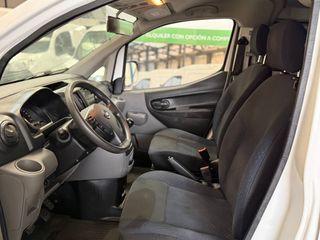 Nissan NV200 - 7 Plazas