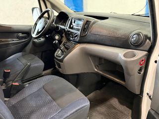 Nissan NV200 - 7 Plazas