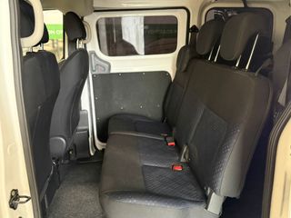 Nissan NV200 - 7 Plazas