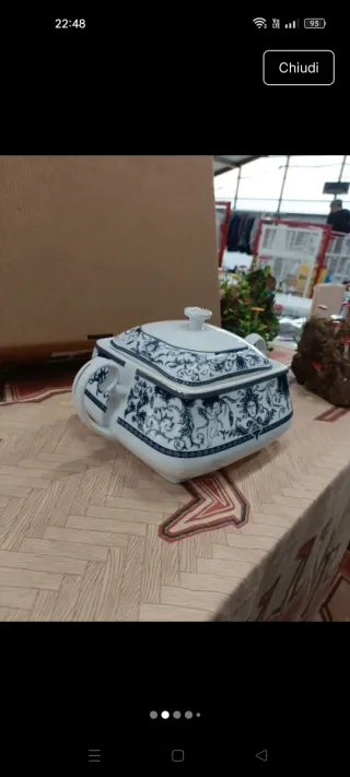 Centrotavola in porcellana decorato