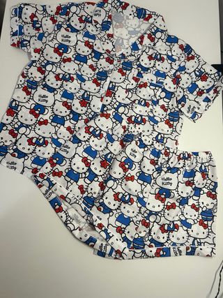 Conjunto Pijama Hello Kitty