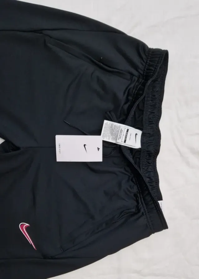 Pantalón Deportivo Nike Dri-Fit Strike Cremallera.