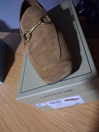 Zapatos planos ante marrón hebilla dorada T41