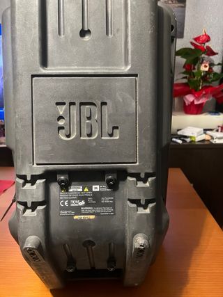 Pareja Altavoces JBL + Mezcladora Behringer