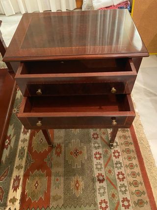 Mesita Auxiliar Neoclásica Madera Noble