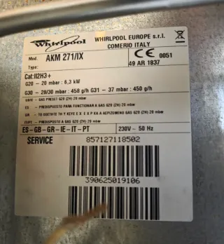 Horno y cocina de gas Whirlpool AKM 271/IX