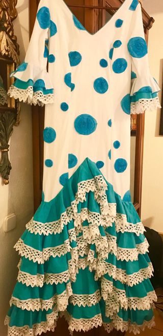 Traje Flamenca blanco con lunares turquesa