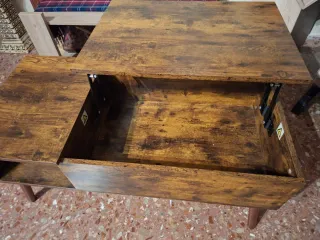 Mesita de salón de madera