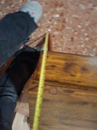 Mesita de salón de madera