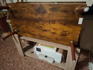 Mesita de salón de madera