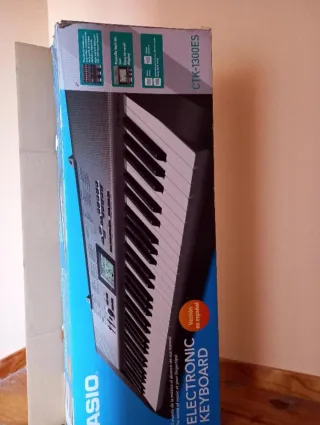 Teclado Casio CTK-1300ES