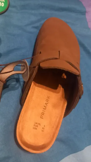 Zuecos Marrones Primark Talla 43