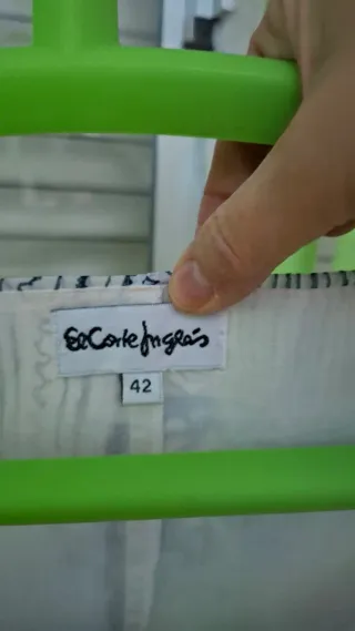 Vestido Cortefiel volantes estampado azul y blanco