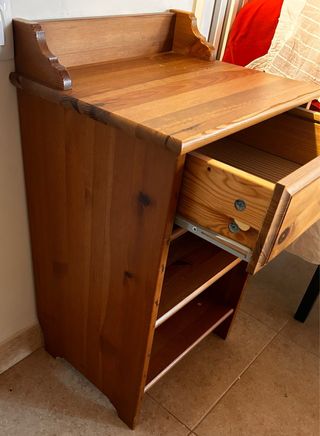 Mesita de noche IKEA madera
