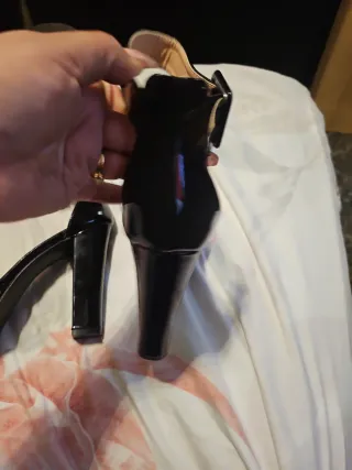 Zapatos de tacón negros