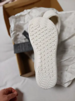 Zapatillas Hobibear barefoot grises y blancas