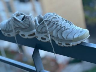 Nike TN Air Max Plus Talla 41 Beige/Blanco