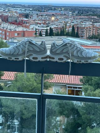 Nike TN Air Max Plus Talla 41 Beige/Blanco