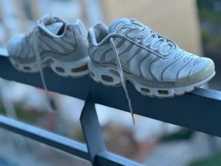 Nike TN Air Max Plus Talla 41 Beige/Blanco