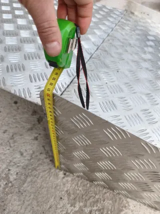 Rampa metálica plegable de aluminio