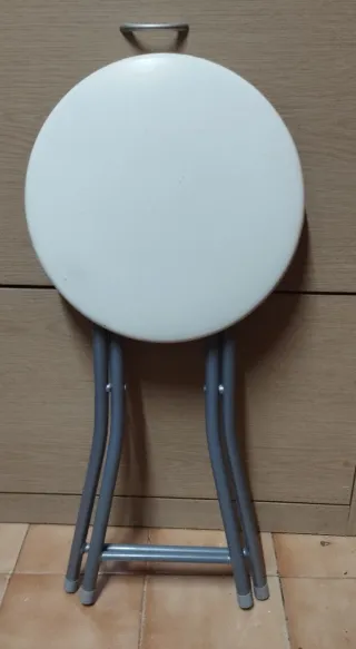 Taburete plegable portátil