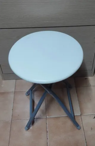 Taburete plegable portátil