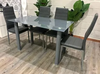 Mesa y 6 Sillas Comedor Cristal Negro