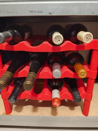 Botellero de plástico (12 botellas)