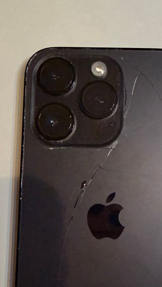 iPhone 14 Pro 256GB Negro (Parte trasera rota)