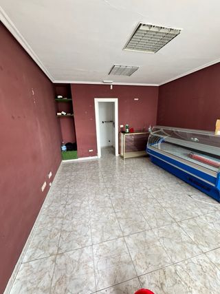 Local en alquiler zona puerta de la villa