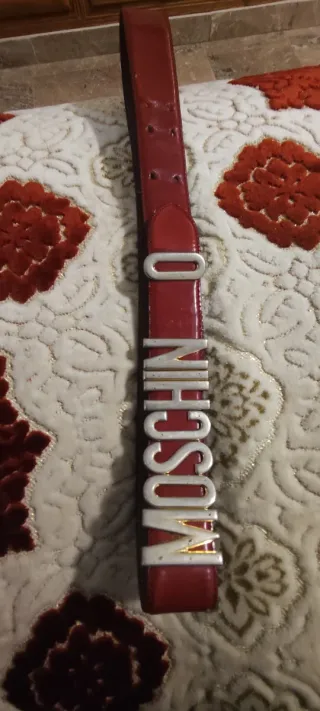 Cinturón Moschino Rojo Cuero Hebilla Plata